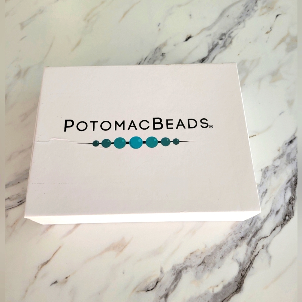 Potomac Beads Box - Picture 1 of 8